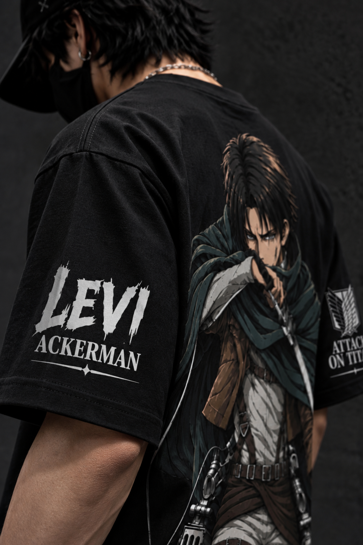 Levi Shadowstrike Oversized Tee – Black