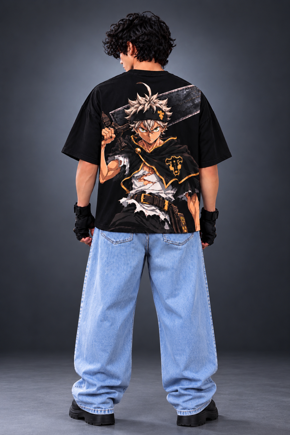 ASTA – BLACK CLOVER  Oversized TEE 🍀 – Black