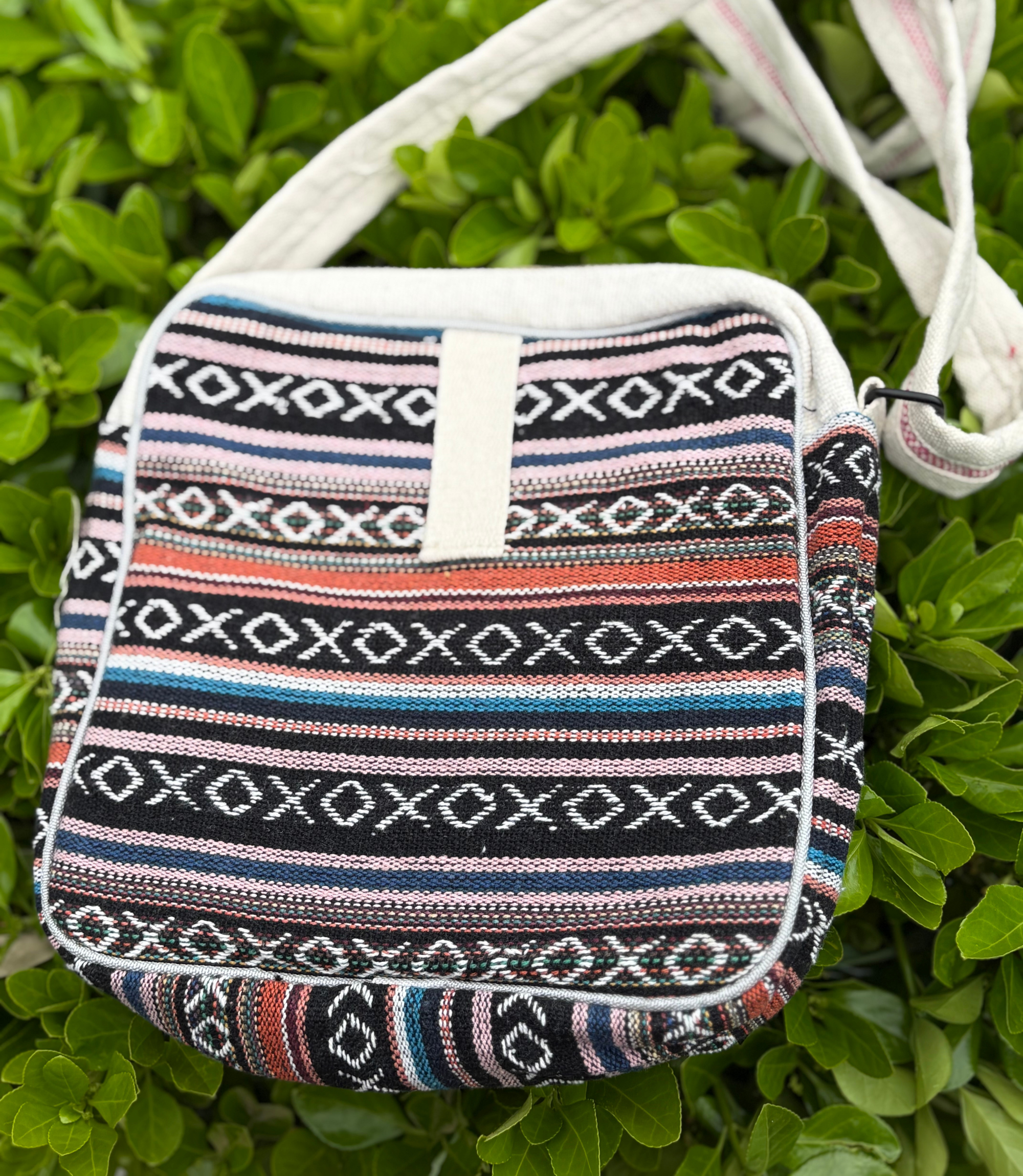 Hemp Side Bag - B-W