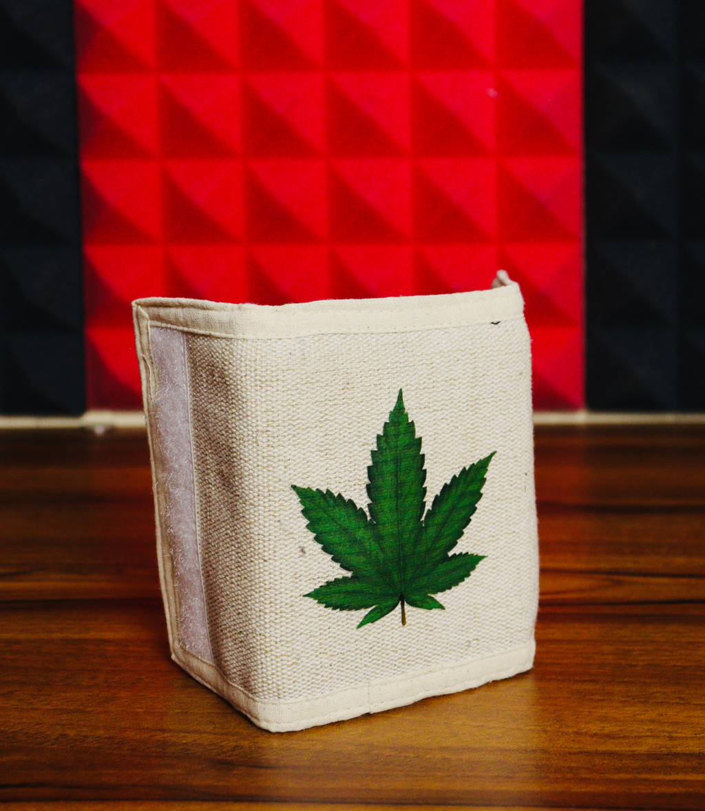 Green Hemp Leaf Wallet