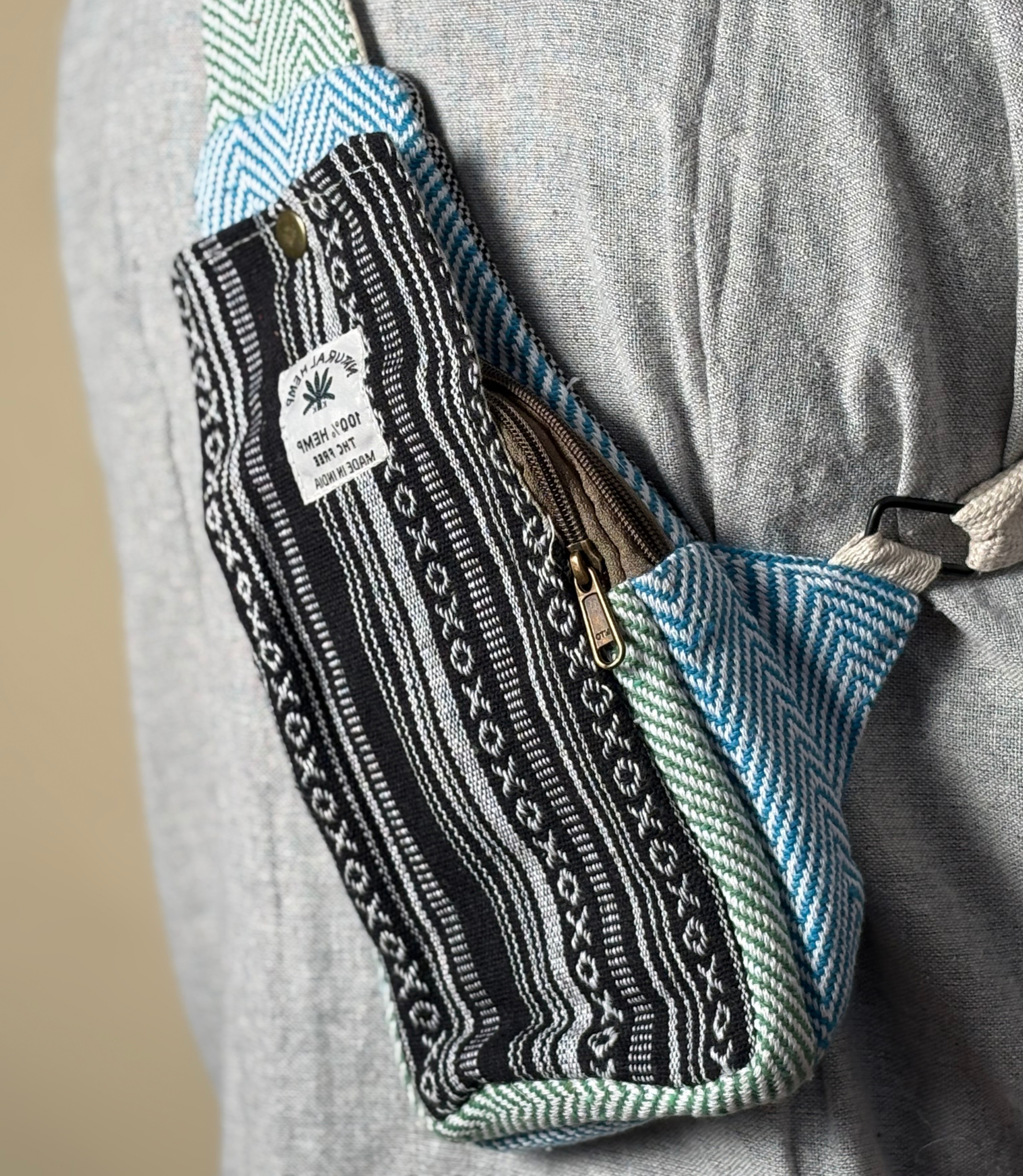 Hemp Chest Bag - B-W