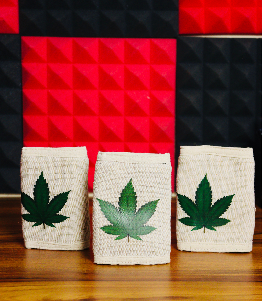 Green Hemp Leaf Wallet