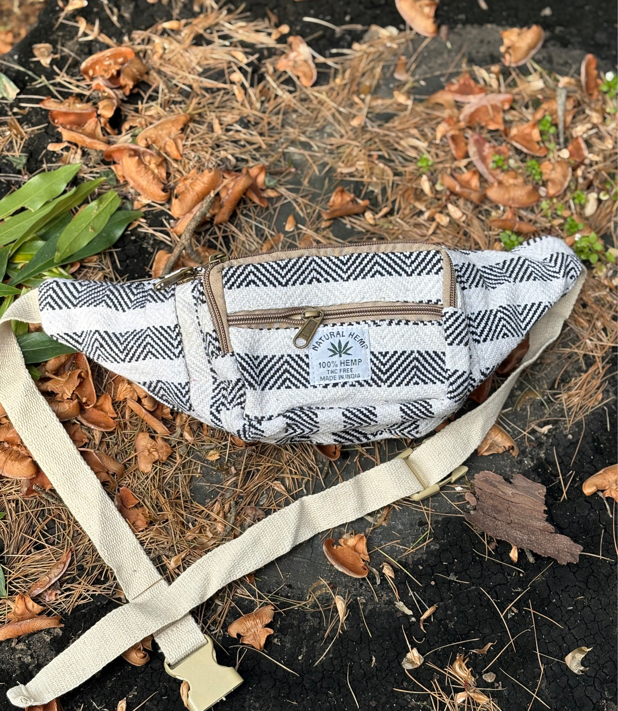 Hemp Waist Bag - Black ZigZag