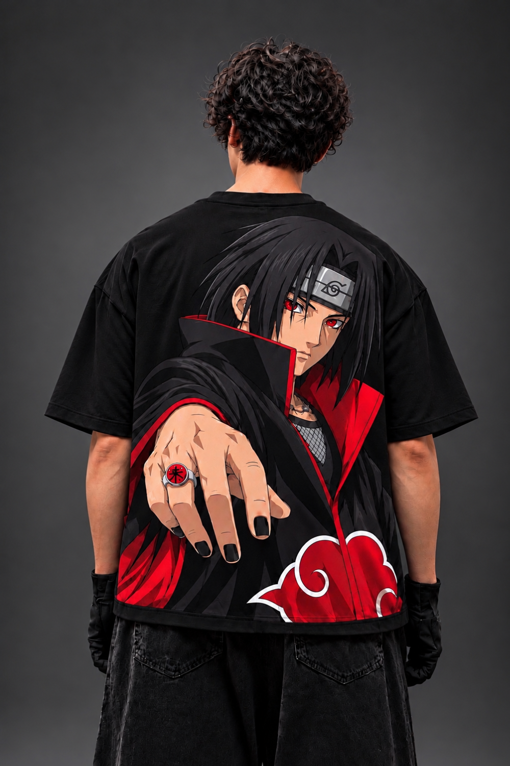ITACHI UCHIHA – AKATSUKI SHADOW Oversized TEE 🌊 – Black